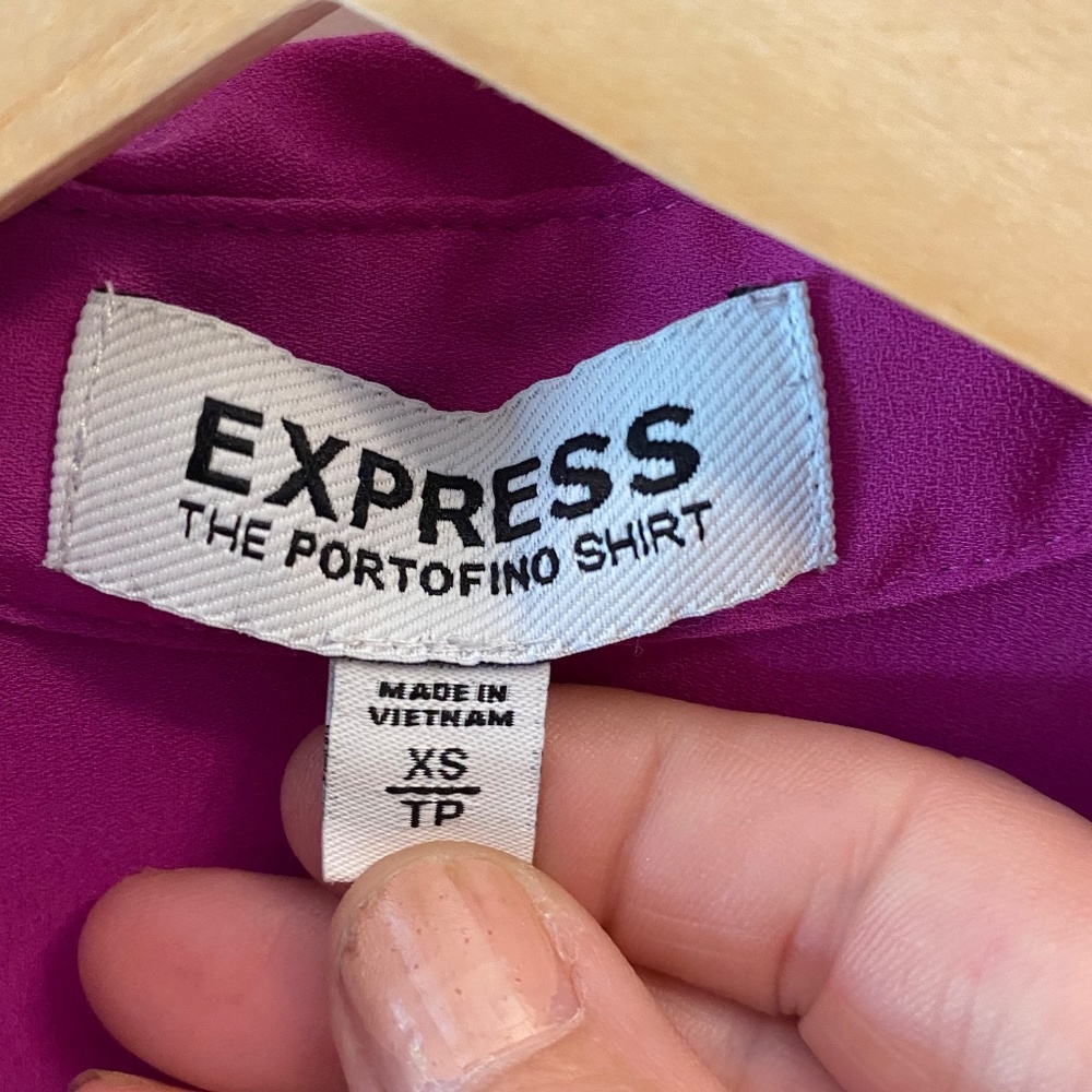 Express - XSmall button down blouse - Picture 3 of 7